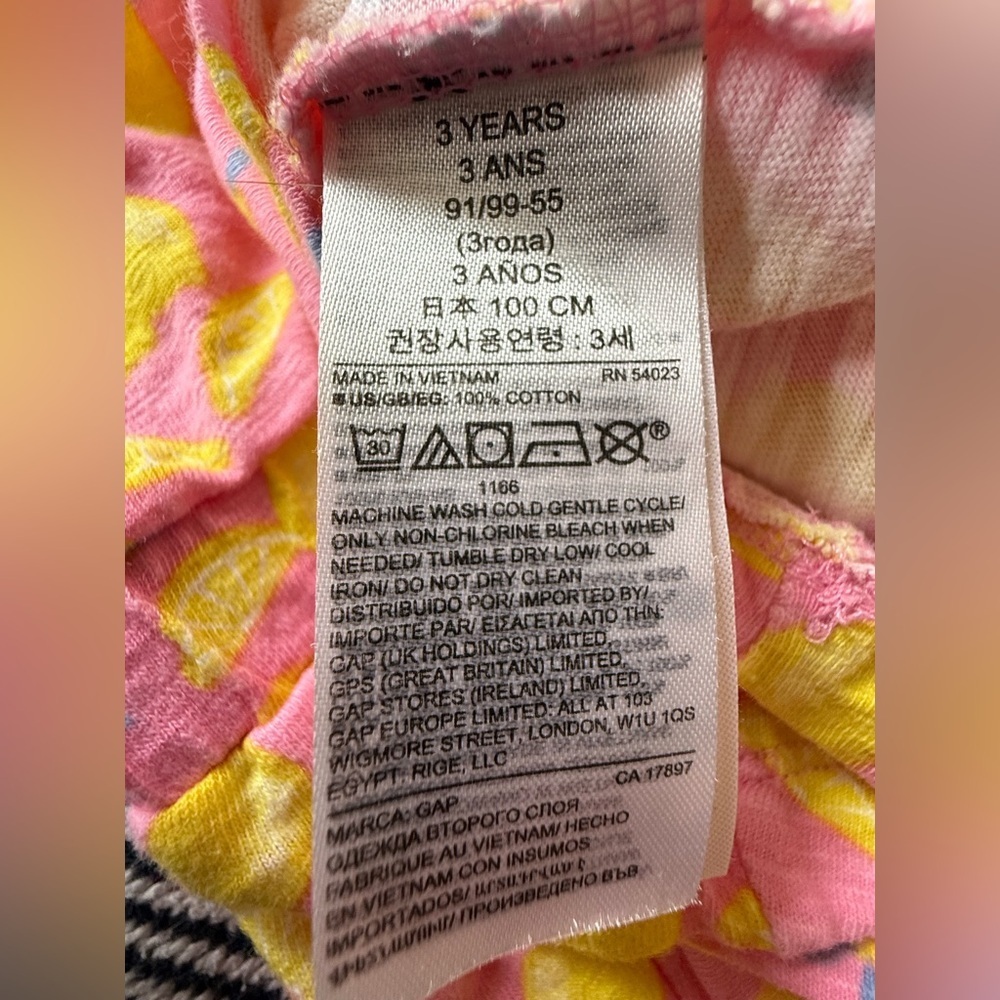 Baby Gap Toddler Lemon Print Romper | 3T | Pink | 100% Cotton - Picture 3 of 3